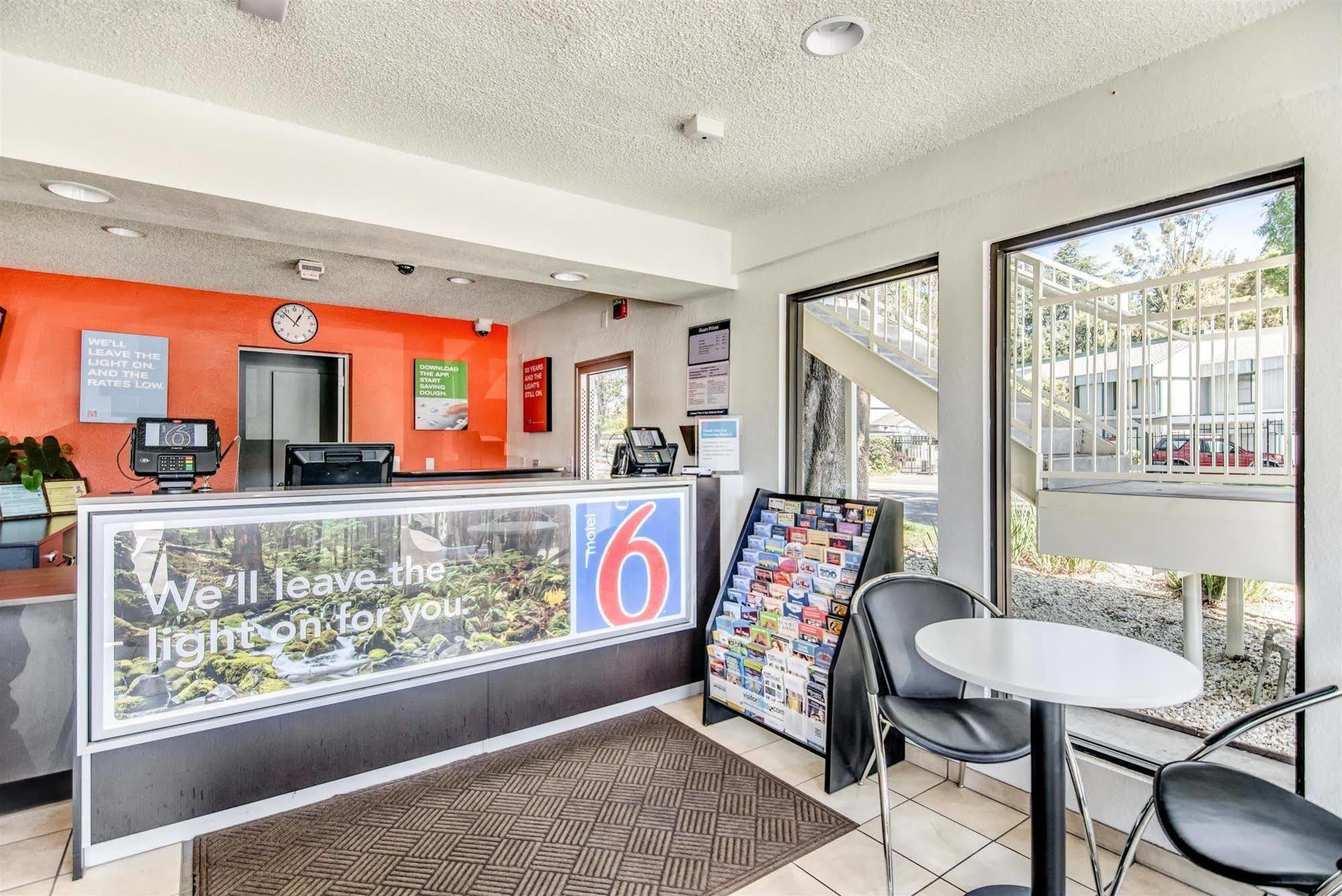 Hotel 6-stockton, Ca - North