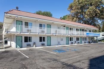 Hotel 6-stockton, Ca - North Lincoln Village