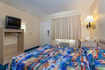 Hotel 6-stockton, Ca - North Lincoln Village