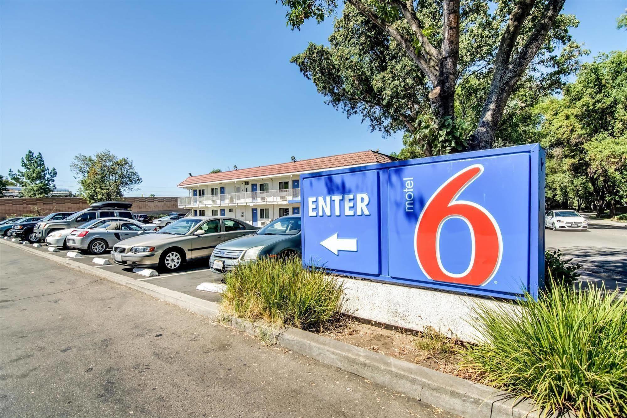 Hotel 6-stockton, Ca - North 2*