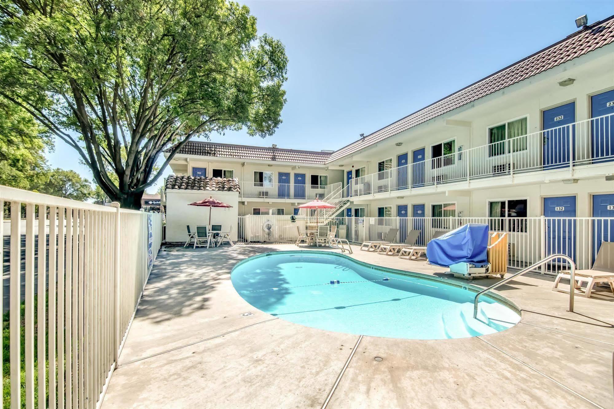6-stockton, Ca - North Lincoln Village