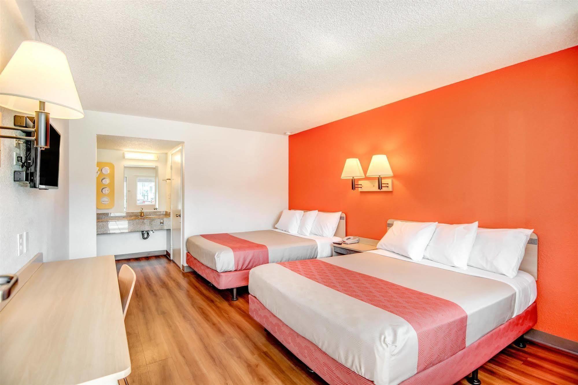 Hotel 6-stockton, Ca - North
